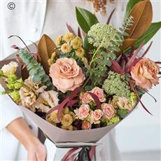 Interflora Autumn trending Handtied size 2